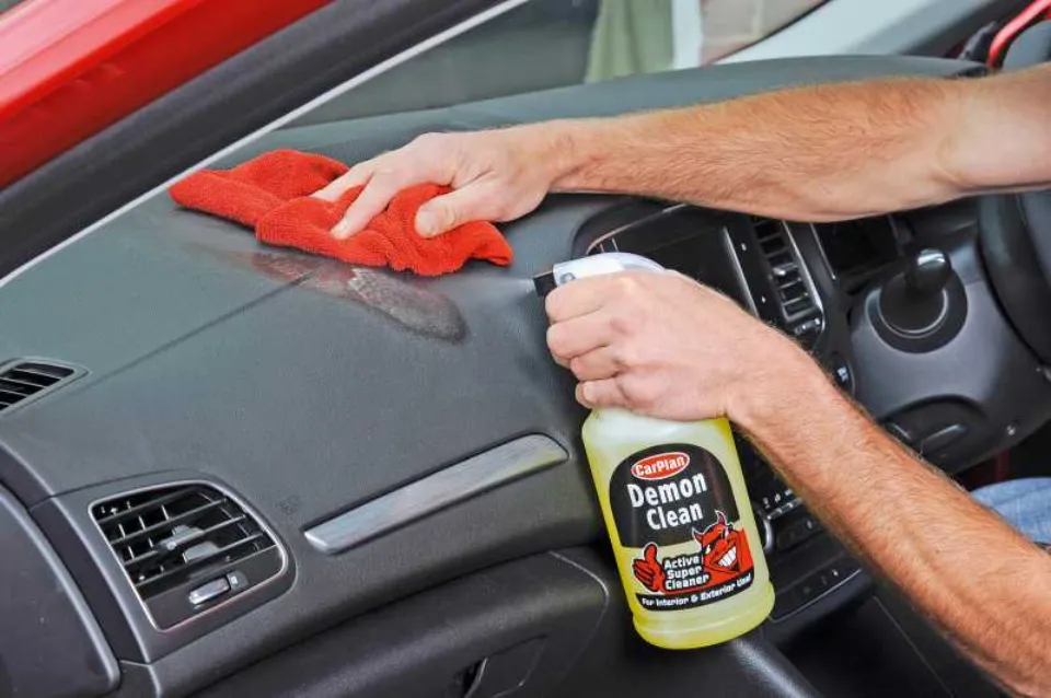 How to Clean A Car Dashboard Follow the Steps