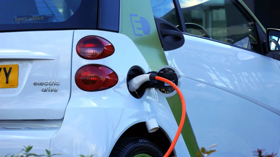 How to Charge An Electric Car Read the Ultimate Guide