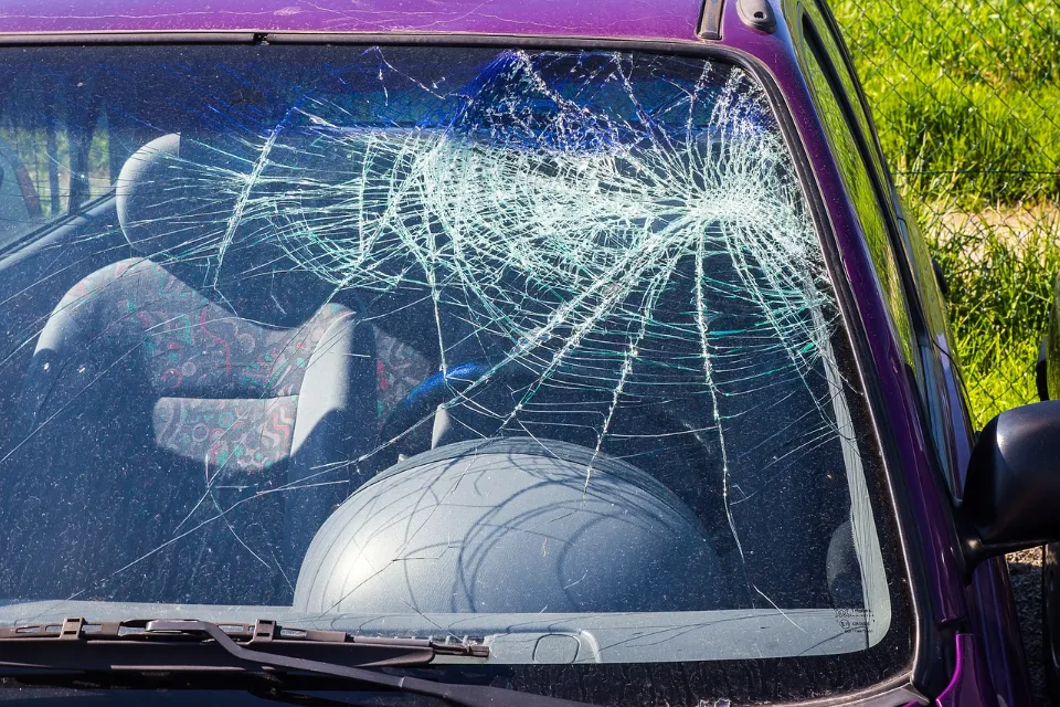 Does Car Insurance Cover Windshield Replacement? How Do I Know If My Insurance Covers Windshield Replacement?