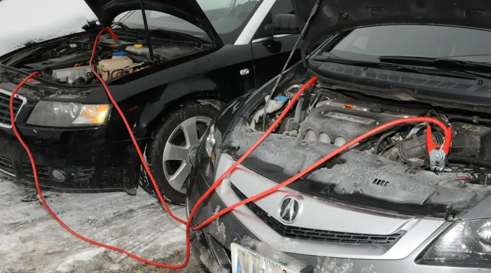 Guide For Using Jumper Cables To Charge A Dead Car Battery