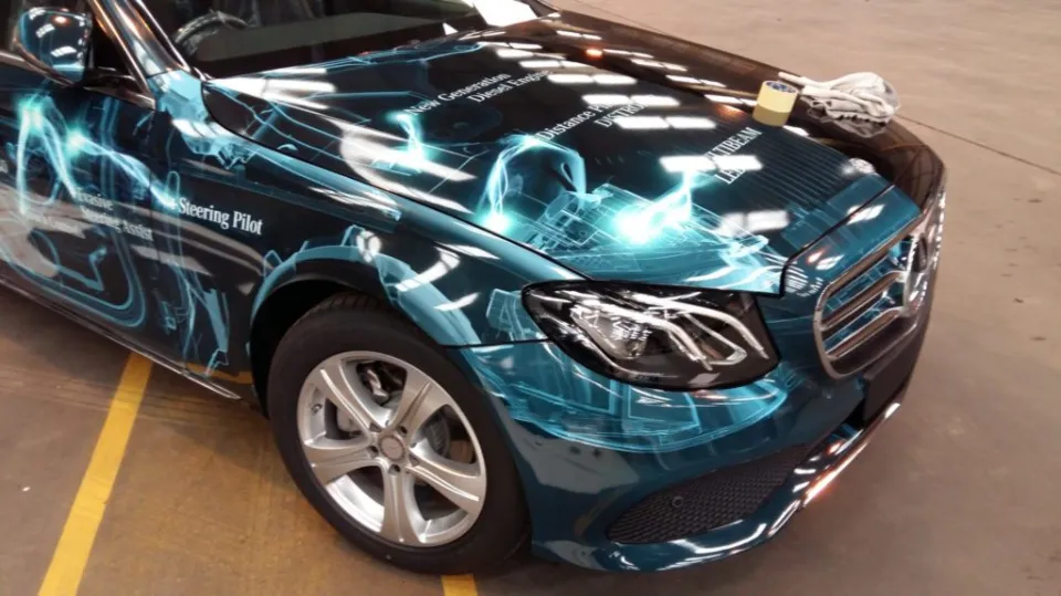 How to Vinyl Wrap a Car? An Easy Step-by-step Guide
