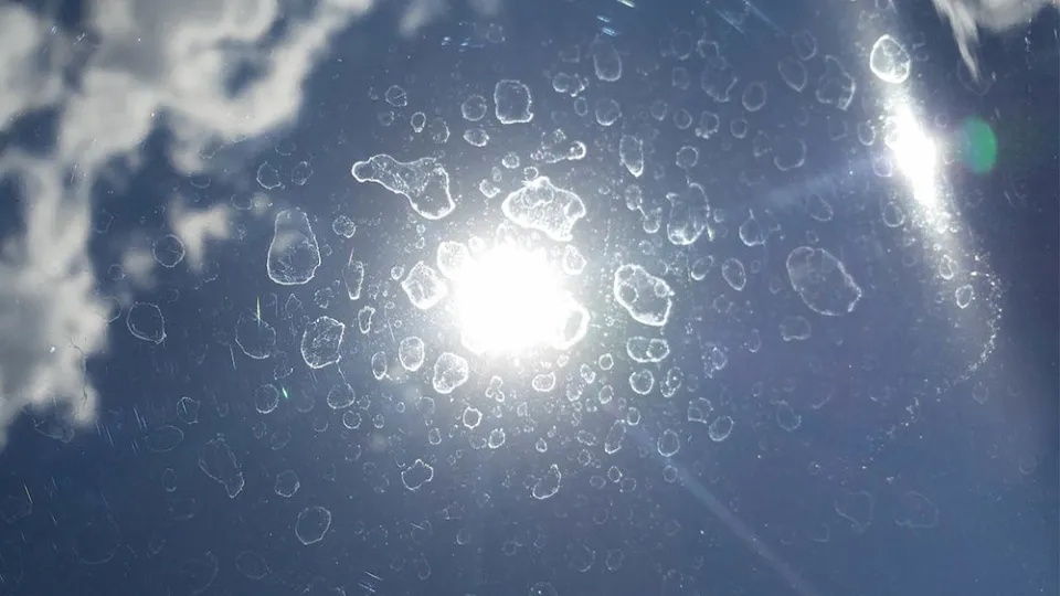 How to Remove Water Spots from Car Windows? 